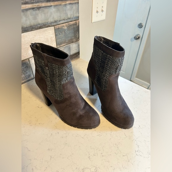 Juicy Couture Faux Suede & Knit Stacked Heel Ankle Boots - Picture 14 of 16